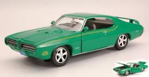 1:24 MotorMax Pontiac Judge 1969 Green MTM73242GR Modellino