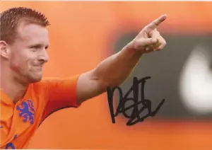 HOLLAND & AJAX: DANI DE WIT SIGNED 6x4 ACTION PHOTO + COA - Bild 1 von 1