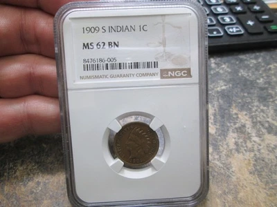 1909 S INDIAN HEAD CENT IN NGC MS62 BN UNCIRCULATED CONDITION - Image 1 of 4