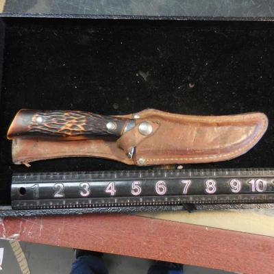 Camillus #1013: 10" Hunting Knife w/ Original Leather Sheath; Vintage USA Brand - Image 1 of 4