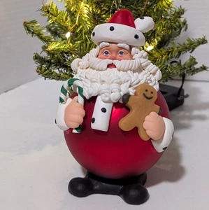SANTA NOEL ORNAMENTO DEPARTAMENTO 56 Holly Jolly Santa adorno grande - Imagen 1 de 5