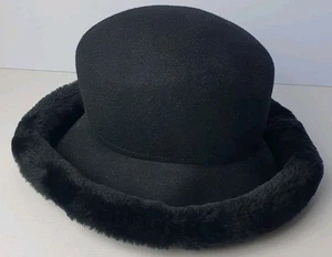 VINTAGE Womens Russian Style Hat Black Size L 100% Wool Faux Fur Trim 58cm Vgc - Picture 1 of 7