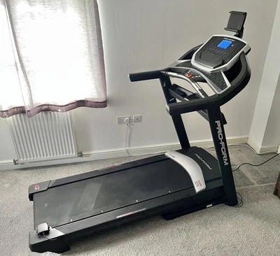 Proform 525i Treadmill - Foldable - 0-10% Incline & Bluetooth  - Image 1 of 4