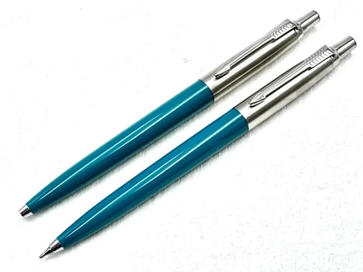 ВИНТАЖНЫЙ c1980 PARKER JOTTER БИРЮЗОВЫЙ СИНИЙ ШАРИКОВАЯ РУЧКА И КАРАНДАШ КОМПЛЕКТ ЛАТУННЫЕ НИТИ - Изображение 1 из 4
