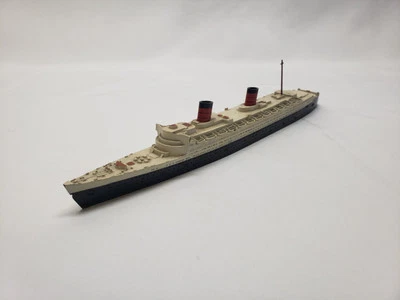 Triang Minic Ships RMS Queen Elizabeth Waterline Series Tri-ang Juguete de Colección M702 Foto 1 de 4