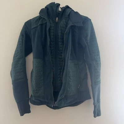 Chaqueta acolchada verde con capucha cremallera completa Lululemon Fleecy Keen para mujer talla 6 Foto 1 de 4