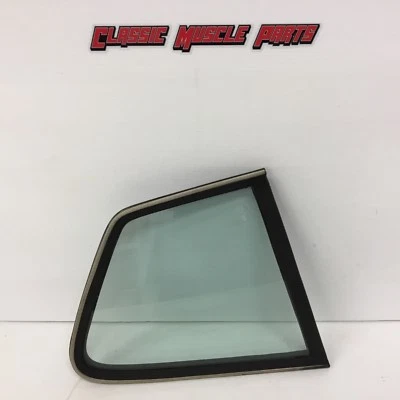 78 79 80 81 82 Porsche 924 Turbo Cuarto trasero derecho ventana cristal tintado Sekurit Foto 1 de 4
