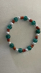 St. Patrick’s Day Ireland Colors Recycled Glass Bead Stretchy Bracelet - Picture 1 of 2