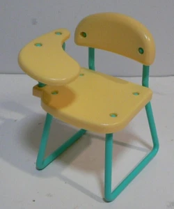 Vintage 1990 Mattel Barbie Puppe Schule Schüler Schreibtisch Stuhl Möbel Spielzeug - Bild 1 von 4