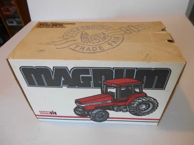 Tractor Ertl 1:16 Case IH Magnum 7130 con MFD Strasbourg Show 1990 edición limitada Foto 1 de 4