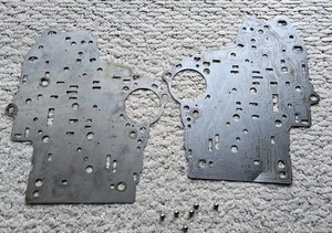 Turbo 400 TH400 Transmission  Valve Body  Metal Plates And Check Balls USED - Picture 1 of 2