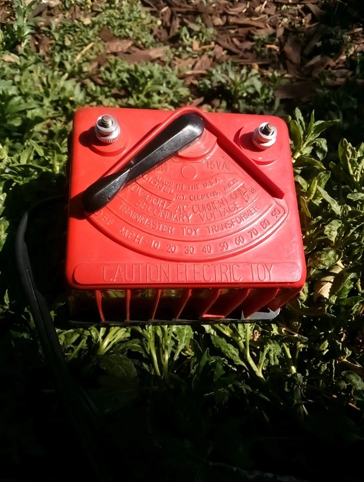 Transformador Lionel tipo 4850 reparado en tornillo inferior  Foto 1 de 1