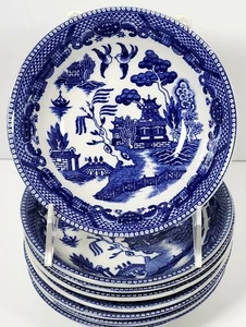 Set Of 8 Blue Willow Berry Bowls 5.75" Japan~VTG Blue and White Ceramic Bowls - Picture 1 of 8