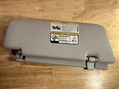 Viseira solar esquerda driver 2006-12 Mercedes-Benz X164 GL450 ML350 CINZA FABRICANTE DE EQUIPAMENTO ORIGINAL✅ - Imagem 1 de 4