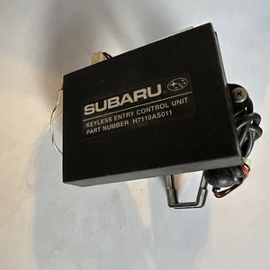1998 SUBARU FORESTER KEYLESS ENTRY UNIT CONTROL MODULE H7110AS011 w/ Bracket - Picture 1 of 6