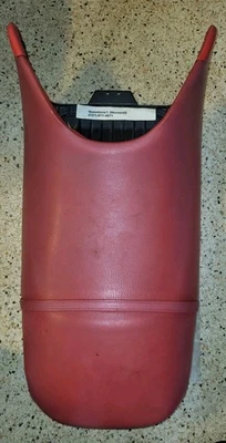 Assento dianteiro Honda AquaTrax F-12 F-12X 77100-HW1-690ZB vermelho 2004-07 - Imagem 1 de 4