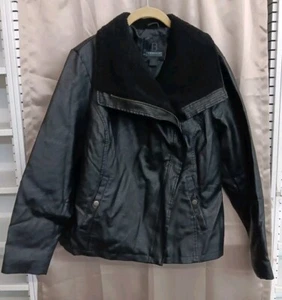Bernardo Women's Black Zippered Leather Moto Jacket w/ Lined Collar Size 1X - XL - Picture 1 of 9