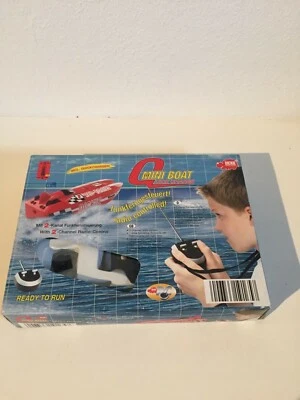 DICKIE Mini-Boat mit 2-Kanal-Funkfernsteuerung - Bild 1 von 2