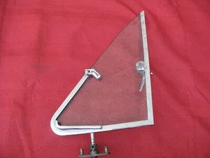 Jaguar Mark 2 Left Front Door Vent Frame Window 3.8 420 Glass & Hinge VERY NICE - Picture 1 of 11