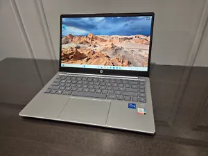 HP Pavilion SE 14-ep0520sa 14" - Intel Core i7-1355U 1,70Ghz - 16GB - 512GB SSD - Bild 1 von 6