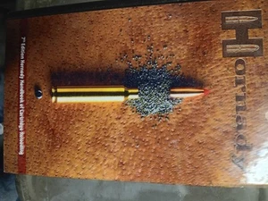 2007 Hornady Handbook of Cartridge Reloading 7th Edition Hardcover - Picture 1 of 3