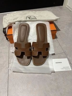 Sandalias Hermès Oran para mujer de cuero marrón EE. UU. 5,5 excelentes sin... - Imagen 1 de 4