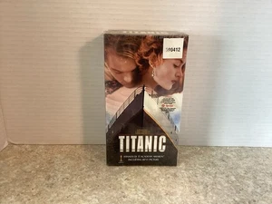 NIP 1998 Titanic VHS hi-fi Stereo Dolby Surround, 11 Academy Awards. - Picture 1 of 5