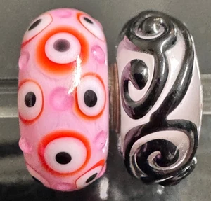 (Set of 2) Trollbeads Serling and Glass Beads UNIQUES Pink and Black Swirls - Picture 1 of 8