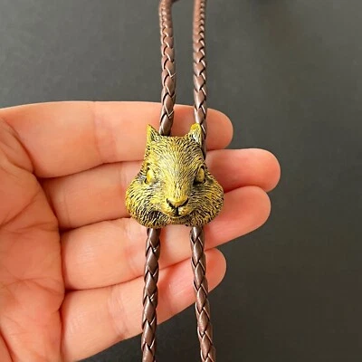 Collar de boda occidental con cabeza de marmota estereoscópica amarilla terrosa Bola Bolo Foto 1 de 4