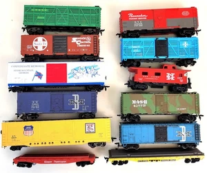 Lot of 12 HO Scale Freight Cars Athearn Bachmann AHM UP BM ATSF NYC MASH ~ T602A - Picture 1 of 20