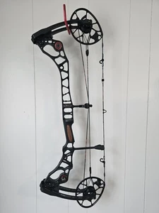 Mathews Halon 6 Compound Bow - Picture 1 of 5