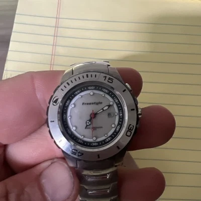 Freestyle Submersion Mid 银色 — 第 1/4 张图片