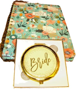 Neu! Bride's Compact Mirror Gift Markings by CR Gibson + 2022 Journal Gift 748 - Bild 1 von 7