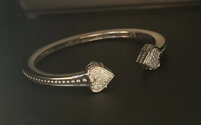 Joias finas John Atencio - Imagem 1 de 3