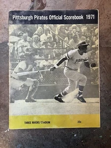 1971 Pittsburgh Pirates Official Scorebook vs Philadelphia Unscored Clemente - Picture 1 of 4