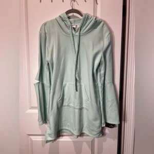 Make & Model Women’s Light Blue Hoodie Size Medium - Picture 1 of 13