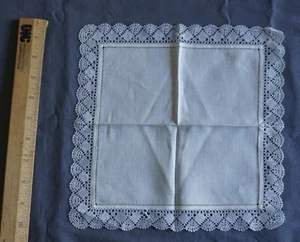 Dentelles Vintage Handmade Belgian Lace Handkerchief 1980s  new never used - Picture 1 of 6