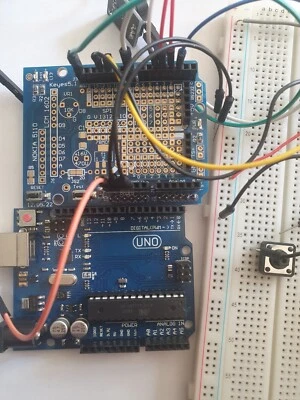 Arduino UNO R3  shield mit nokia 5110, lcm 1602, rs232 etc. - Bild 1 von 4