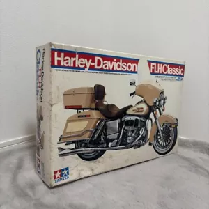 Motocicleta Tamiya 1/6 Serie Nº15 Harley Davidson FLH Clásica de Japón - Imagen 1 de 12