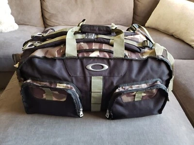 Oakley Tactical Field Gear Duffle Bag Backpack Camo Black - Great Condition! - Image 1 of 4