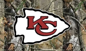 KC CHIEFS-Bandera/Bandera de lujo al aire libre 3’x5’-NFL-fútbol-CAMO-SE ENVÍA RÁPIDO - Imagen 1 de 1