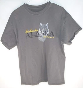 2017 Wolf Head Great Land Fairbanks Alaska Camiseta Gris L Camiseta Grande Usada en Excelente Condición - Imagen 1 de 4