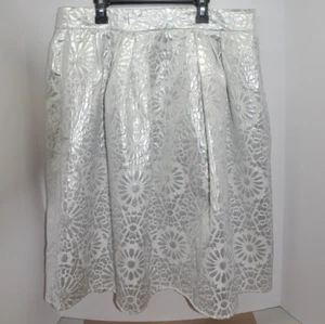 Eva Mendes Silver Skirt Flower Pattern NY&C - Womens Size 14 - Picture 1 of 4