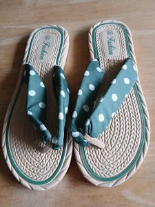 ladies flip flops size 5 Green And Beige Unbranded New - Picture 1 of 4