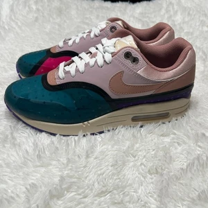 Nike Air Max 1 Premium Plum Fog Fossil Rose Größe 7,5 - Bild 1 von 7
