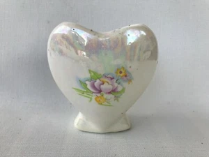 Vintage love heart shape floral iridescent glaze succulent flower Vase Ikebana - Bild 1 von 10