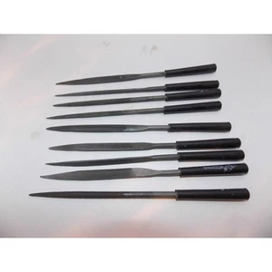 Assortimento di 10 lime in acciaio con manico plastico varie forme e fogge - Foto 1 di 2