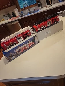 Lot 2 SUNOCO Aerial Tower Fire Truck 1995 Collector's Edition And 1998 In Box - Picture 1 of 10