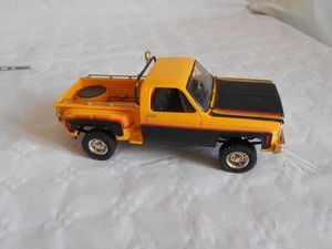 Vintage kit Monogram 2264 Chevrolet 4x4 Stepside pick up truck 1973-1980 - Picture 1 of 8