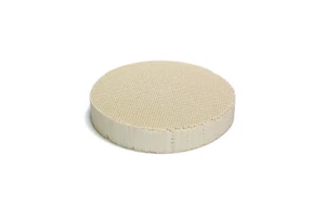TABLERO DE BLOQUE DE SOLDADURA REDONDO DE PANAL DE CERÁMICA 4-1/2" DE DIÁMETRO ALTA TEMPERATURA - Imagen 1 de 2